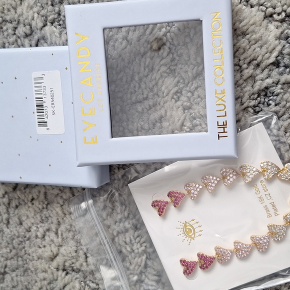 EyeCandy LA luxe Long Dangle Heart Earrings NIB NWT - Picture 5 of 5